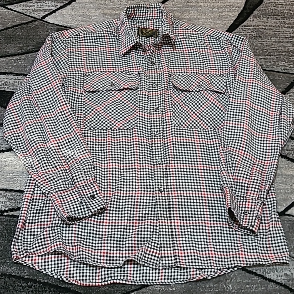 VINTAGE BRANDED LION 🦁 LONG-SLEEVE PLAID BUTTON SHIRT PRICE FIRM